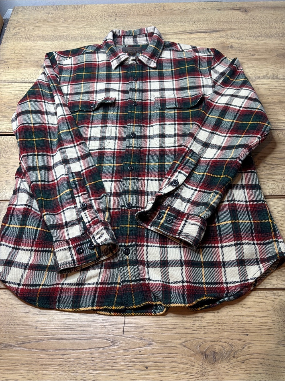 Men’s Vintage Filson Textured Flannel Work Shirt in Sand/Ironwood Plaid Size L